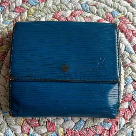 LV Blue Epi Double Snap Wallet - Picture 2 of 13